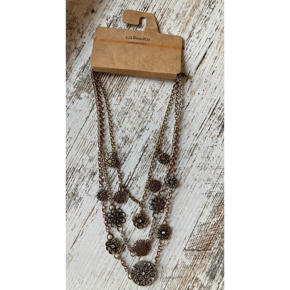 🔥3/$25 G.H. Bass & Co. Tri-colored, 3 Strand Necklace, Crystal Accents. NWT